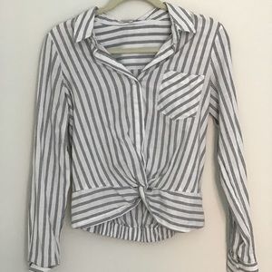 Heartloom long sleeve blouse